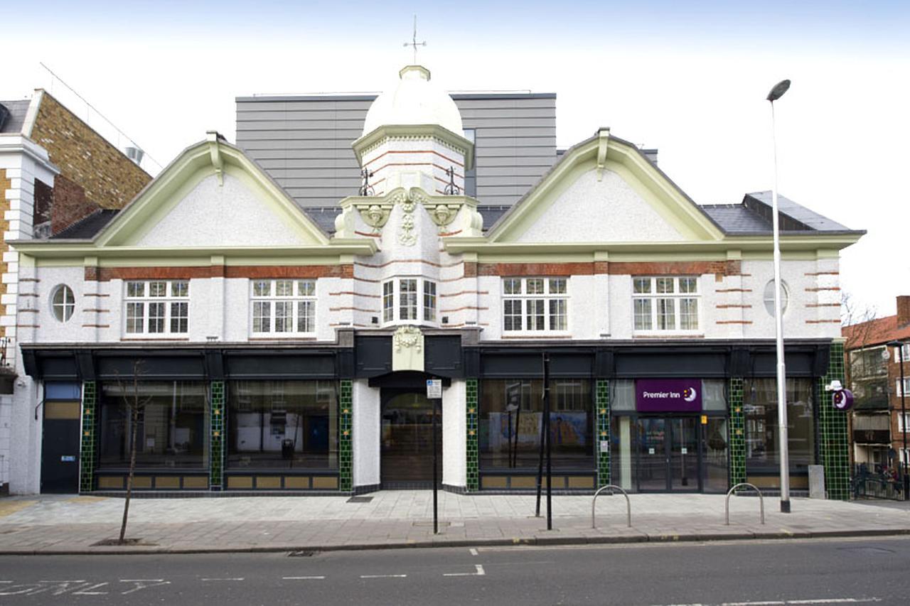 Premier Inn London Clapham Экстерьер фото