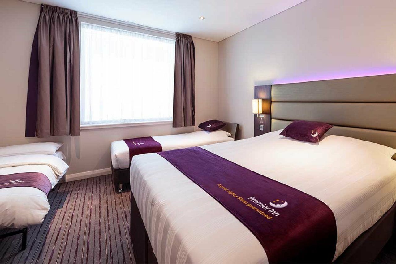 Premier Inn London Clapham Экстерьер фото